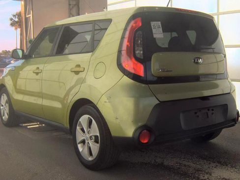 Used 2016 Kia Soul w/ Convenience Package FWD image 6