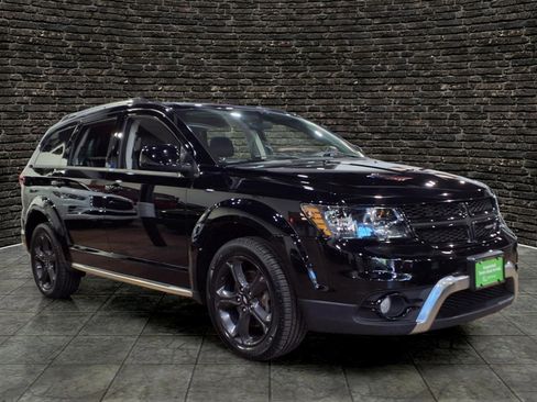 Used 2018 Dodge Journey Crossroad AWD/4WD image 1