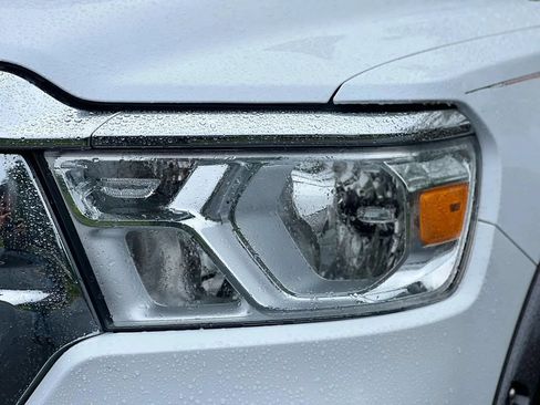 Used 2019 RAM 1500 Big Horn AWD/4WD image 11