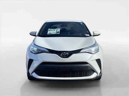 Used 2021 Toyota C-HR XLE image 9