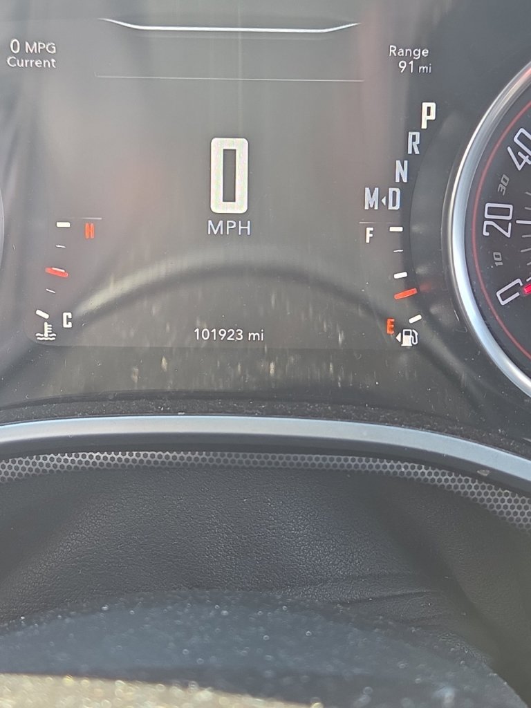 Used 2015 Dodge Challenger SXT Plus w/ Driver Convenience Group RWD image 25
