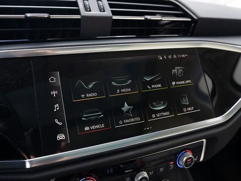 Used 2025 Audi Q3 2.0T Premium w/ Convenience Package image 25