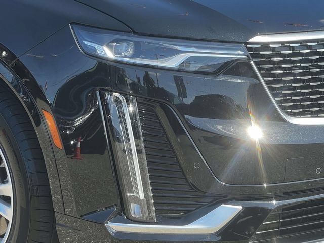 Certified 2024 Cadillac XT6 Luxury AWD/4WD image 8