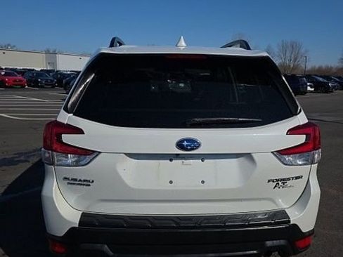 Used 2020 Subaru Forester Premium image 5