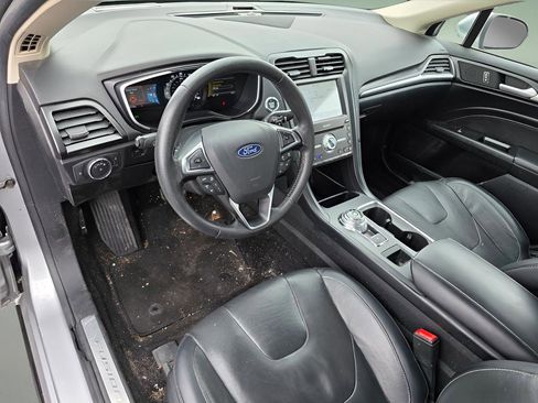 Used 2020 Ford Fusion Titanium image 20