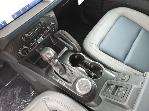 Used 2024 Ford Bronco Outer Banks image 20