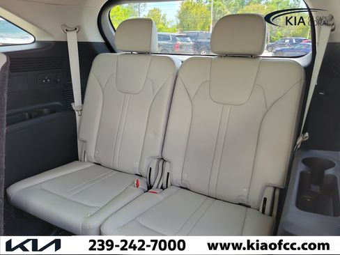 Used 2023 Kia Sorento S w/ Panoramic Sunroof Package FWD image 16