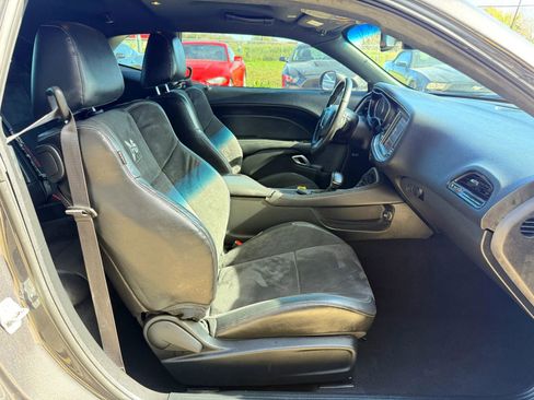 Used 2019 Dodge Challenger R/T Scat Pack w/ Plus Package image 34