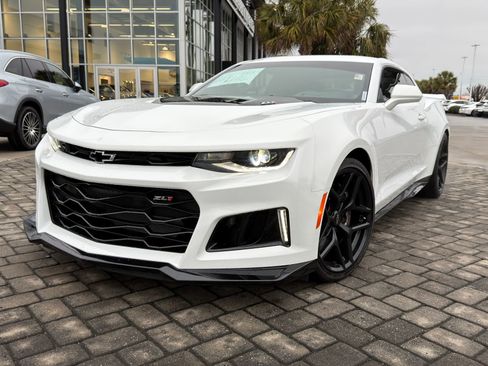 Used 2017 Chevrolet Camaro ZL1 image 1