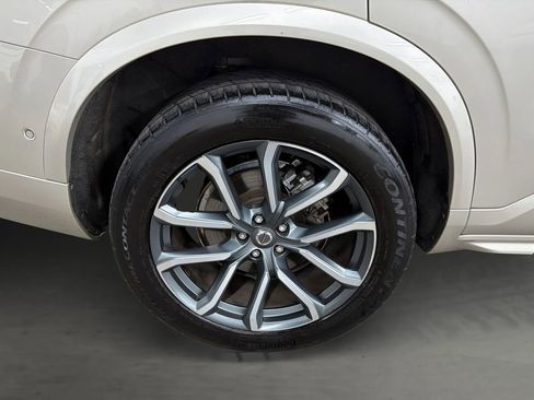 Used 2016 Volvo XC90 T6 Momentum w/ Momentum Plus Package image 17