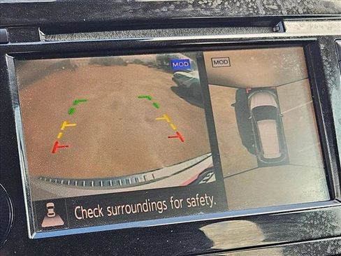 Used 2019 Nissan Rogue SV w/ Premium Package image 13