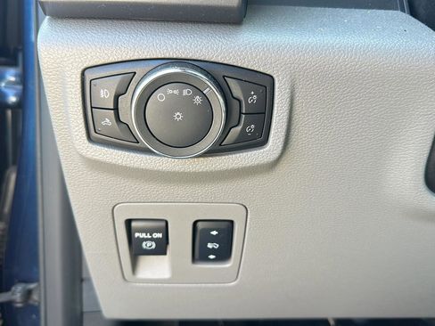 Used 2015 Ford F150 XLT w/ Equipment Group 301A Mid AWD/4WD image 20