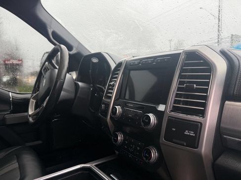 Used 2019 Ford F350 Platinum w/ Platinum Ultimate Package image 16