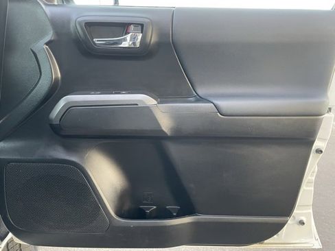 Used 2022 Toyota Tacoma SR5 image 23