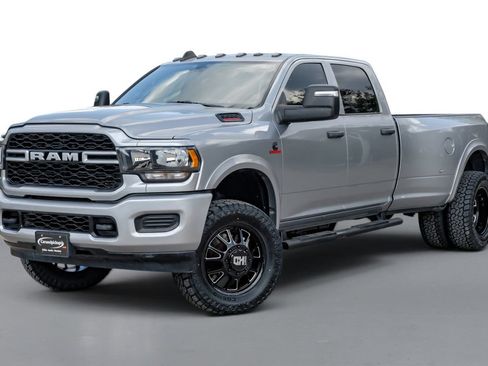 Used 2024 RAM 3500 Tradesman AWD/4WD image 5