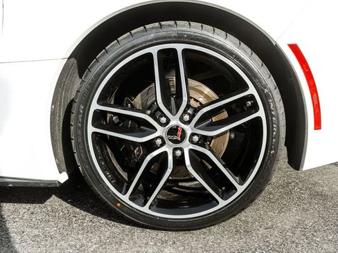 Used 2018 Chevrolet Corvette Stingray Convertible RWD image 29