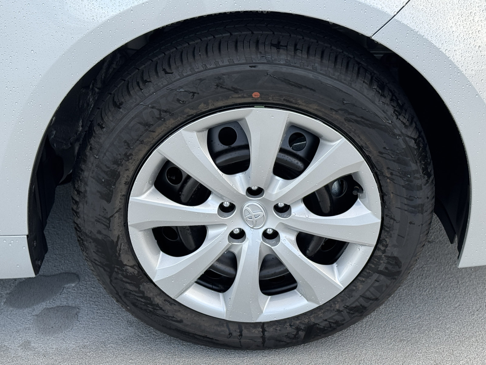 New 2027 Toyota Corolla LE FWD image 15