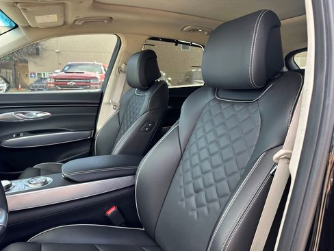 Used 2023 Genesis Electrified GV70 Prestige w/ Prestige Package image 20