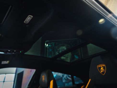 Used 2023 Lamborghini Urus Performante image 67