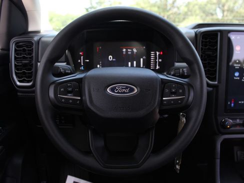 Used 2025 Ford Ranger XL w/ Trailer Tow Package AWD/4WD image 16