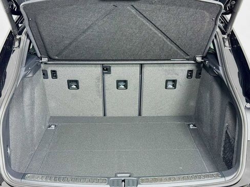 New 2026 Porsche Macan image 28