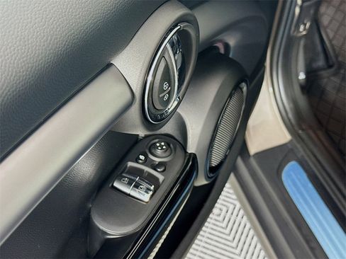 Certified 2024 MINI Cooper S image 18