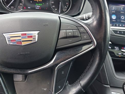 Used 2021 Cadillac XT5 Premium Luxury image 31