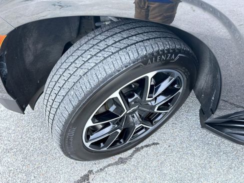 Used 2022 Chevrolet Tahoe RST w/ Sport Performance Package image 25