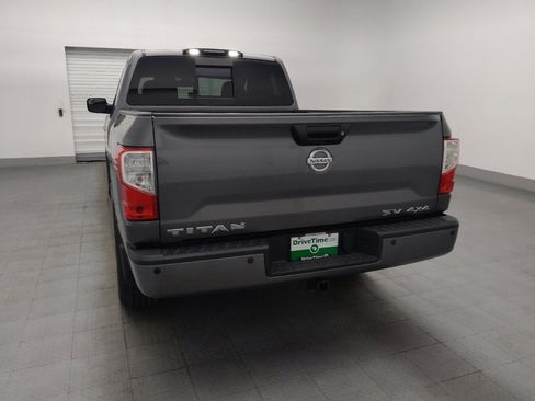 Used 2019 Nissan Titan SV w/ SV Convenience Package AWD/4WD image 6