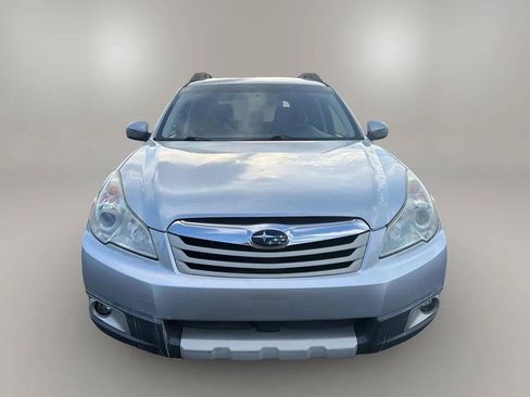 Used 2012 Subaru Outback 2.5i Limited w/ Moonroof Pkg AWD/4WD image 2