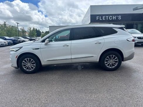 Used 2024 Buick Enclave Essence w/ Trailering Package, 5000 lbs. AWD/4WD image 8