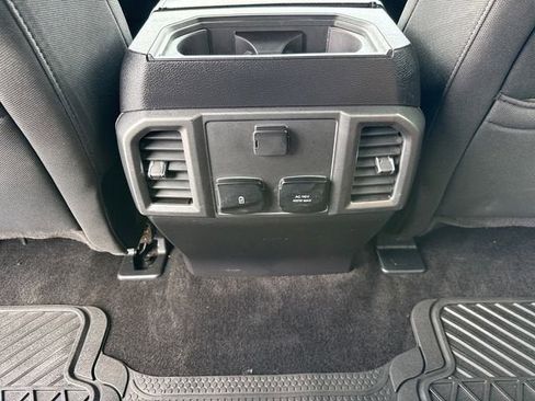 Used 2018 Ford F150 XLT w/ Equipment Group 302A Luxury AWD/4WD image 16