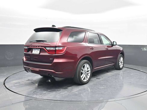 Used 2023 Dodge Durango GT image 7