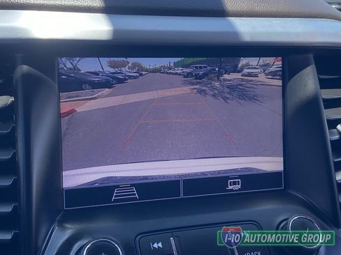 Used 2020 GMC Acadia SLE w/ Driver Convenience Package FWD image 27