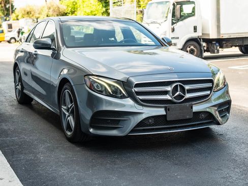 Used 2018 Mercedes-Benz E 300 4MATIC image 13