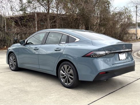 New 2026 Nissan Sentra SL w/ Floor Mat Package FWD image 27