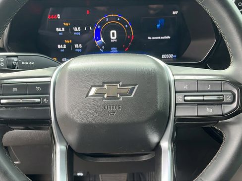 Used 2024 Chevrolet Colorado ZR2 w/ Technology Package image 11