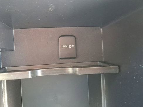 Used 2017 Toyota 4Runner SR5 Premium AWD/4WD image 28