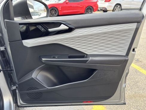 Used 2022 Volkswagen Taos S image 38