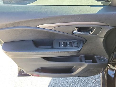 Used 2021 Honda Passport Sport image 17