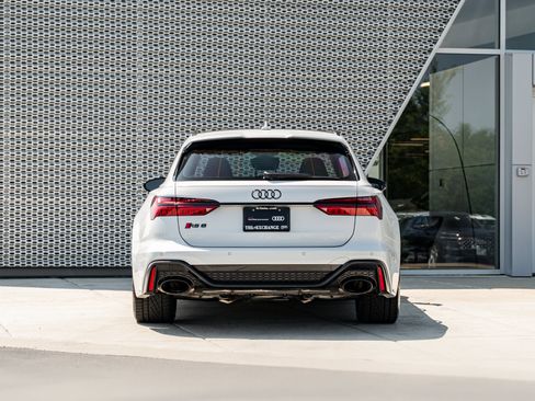 Certified 2025 Audi RS 6 performance AWD/4WD image 37