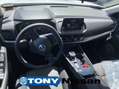 New 2026 Nissan Rogue SV FWD image 30
