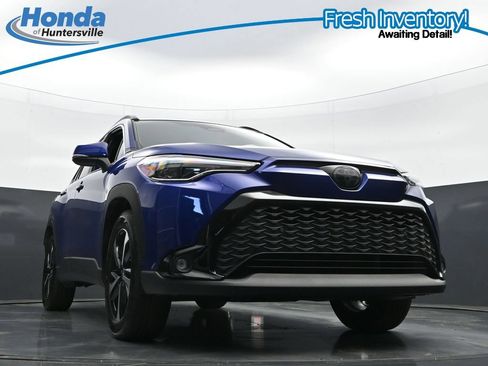 Used 2023 Toyota Corolla Cross AWD Hybrid w/ Convenience Package image 28