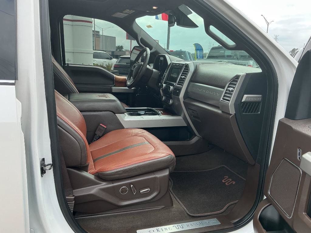 Used 2018 Ford F250 King Ranch w/ King Ranch Ultimate Package AWD/4WD image 9