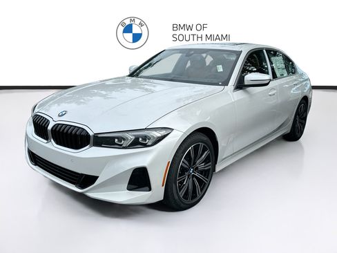 New 2026 BMW 330i Sedan RWD image 3