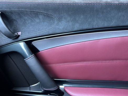 Used 2005 Mercedes-Benz SLR image 17