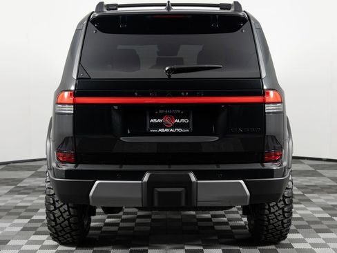 Used 2025 Lexus GX 550 image 6