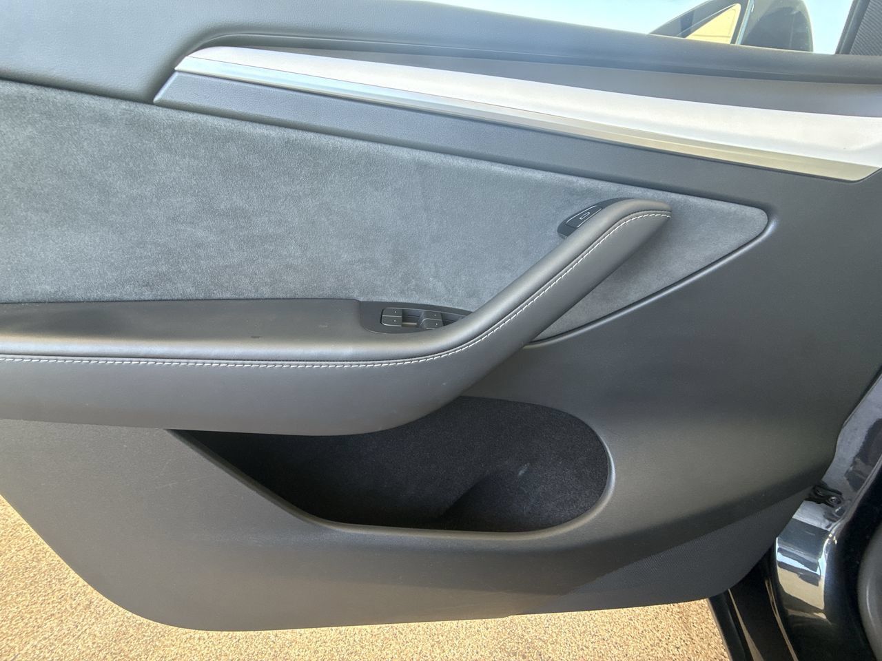 Used 2024 Tesla Model Y Performance AWD/4WD image 22