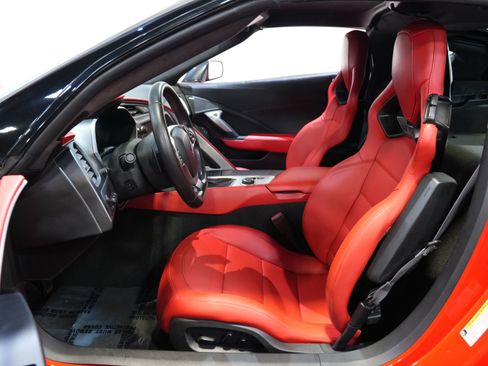 Used 2015 Chevrolet Corvette Z06 w/ 3LZ Preferred Equipment Group RWD image 27