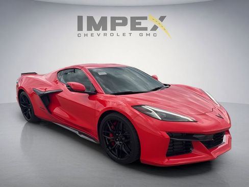 Used 2023 Chevrolet Corvette Z06 w/ Engine Appearance Package RWD image 7
